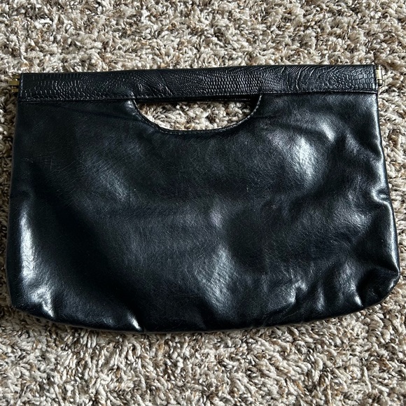 Azok Vintage Leather Clutch - Picture 2 of 15